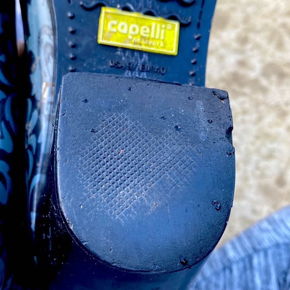 CAPELLI of NEW YORK RAINBOOTS  BOOTS  2” Heel Size 9  Black GUC - Picture 10 of 16